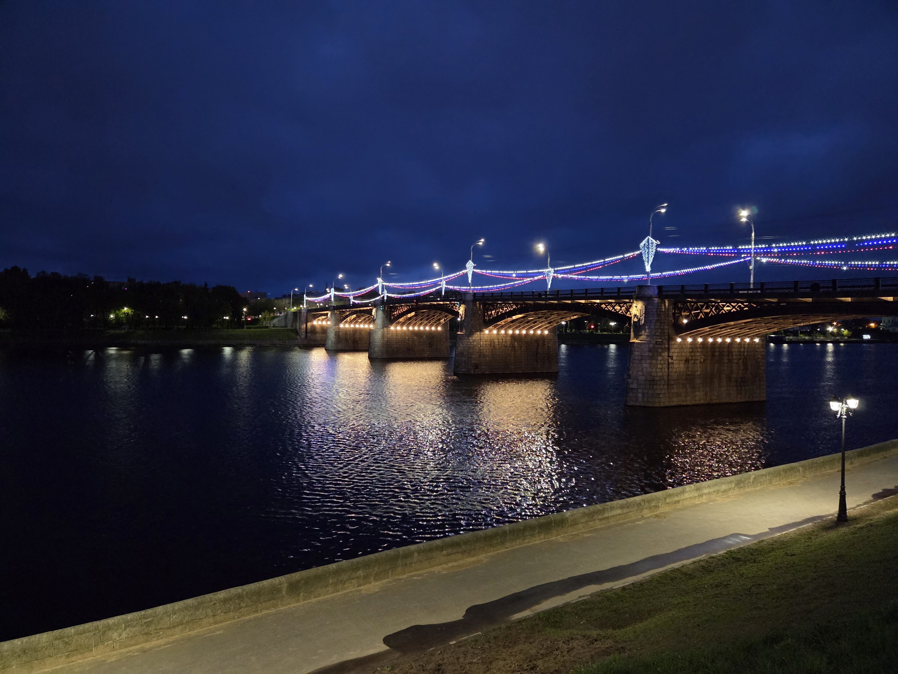 Выглядит как реклама, но нам пoфигy: сравнение Tecno Camon 40 Pro 5G и Samsung Galaxy S25 34 b665daf67c2ac126c9edacec728b226efb3f8522 THE ASHGABAT TIMES