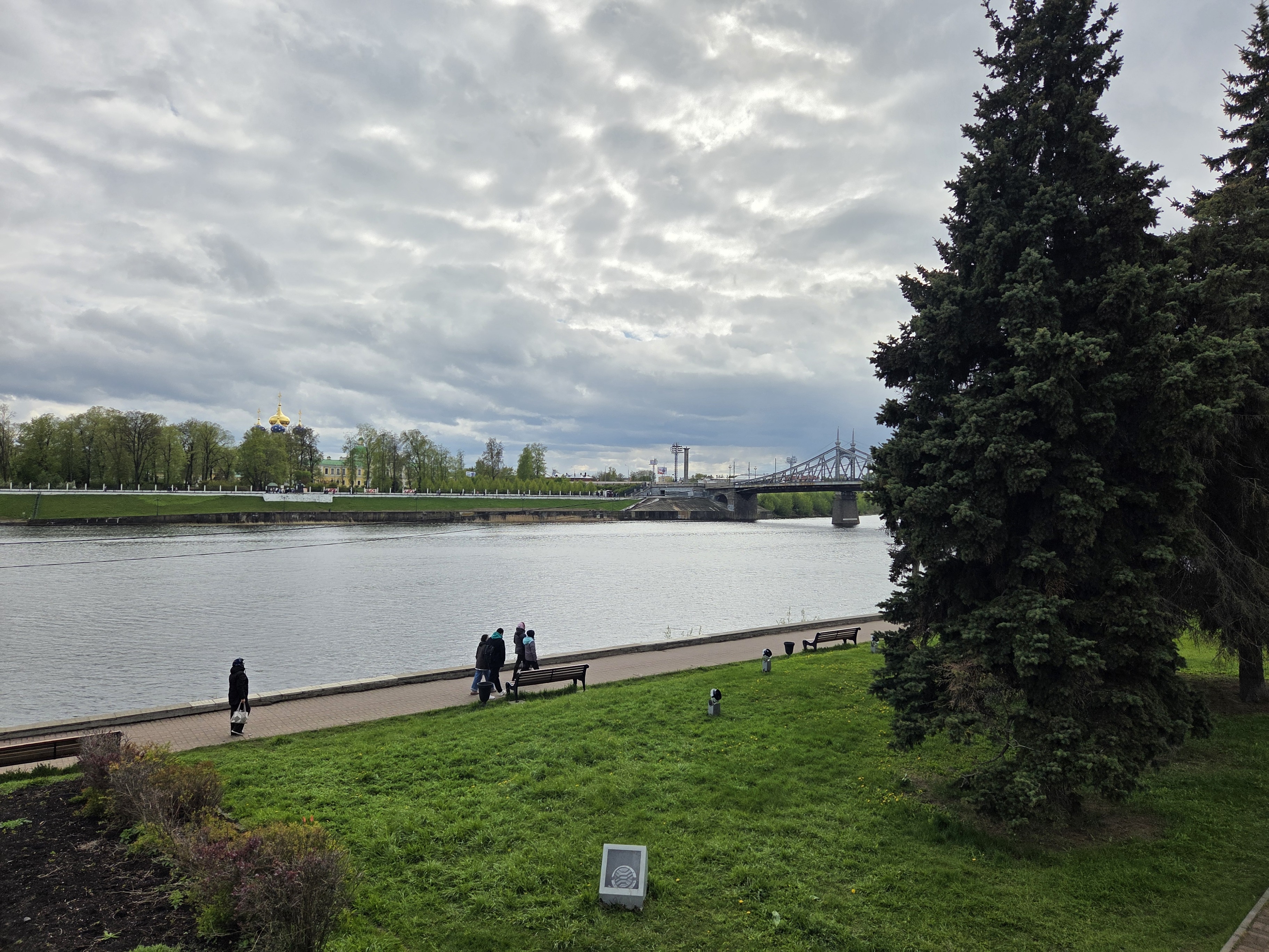 Выглядит как реклама, но нам пoфигy: сравнение Tecno Camon 40 Pro 5G и Samsung Galaxy S25 28 ded276f01291e8ea3726ea68bf5fb1fc4c5ab32d THE ASHGABAT TIMES