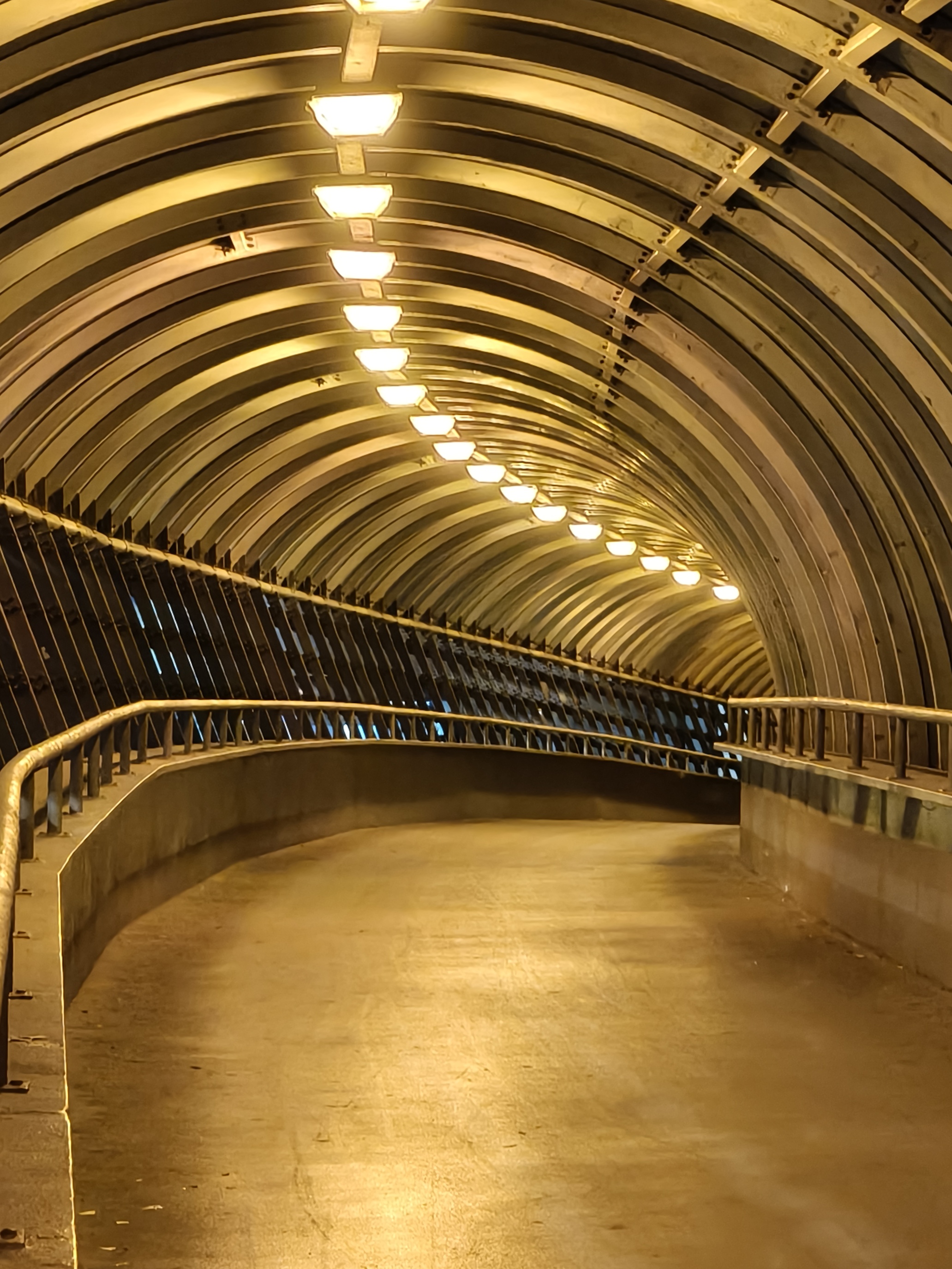 Китайская мощь, британский шарм от Aston Martin: realme GT 7 Dream Edition 23 10dc27d10bf2cfdaba2a345b148b83c7e5b3ca7e THE ASHGABAT TIMES