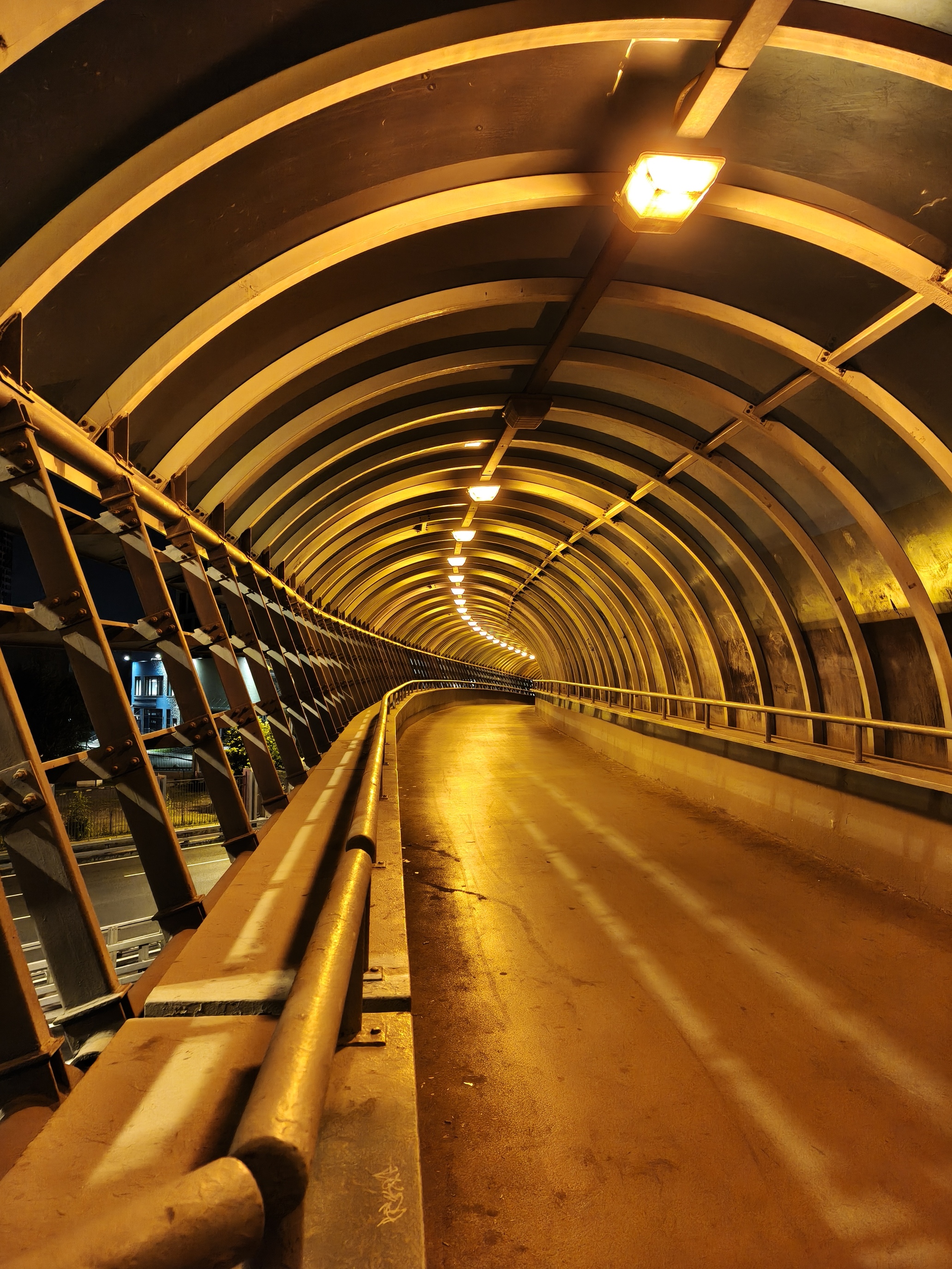 Китайская мощь, британский шарм от Aston Martin: realme GT 7 Dream Edition 21 e7572debcd5a0900340d0cb463ed7657ba622e4b THE ASHGABAT TIMES