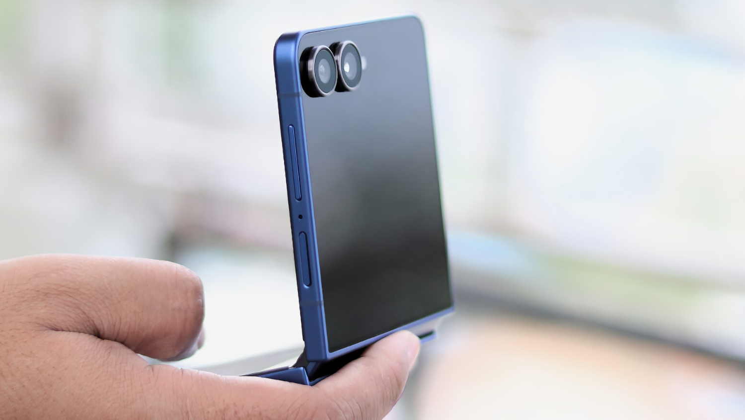 Samsung предсказала рост популярности складных смартфонов в 2026 году