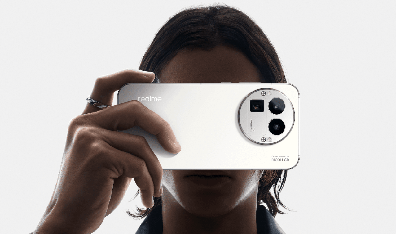 Фотофлагман realme GT 8 Pro и часы Watch 5 выйдут в России 2 декабря