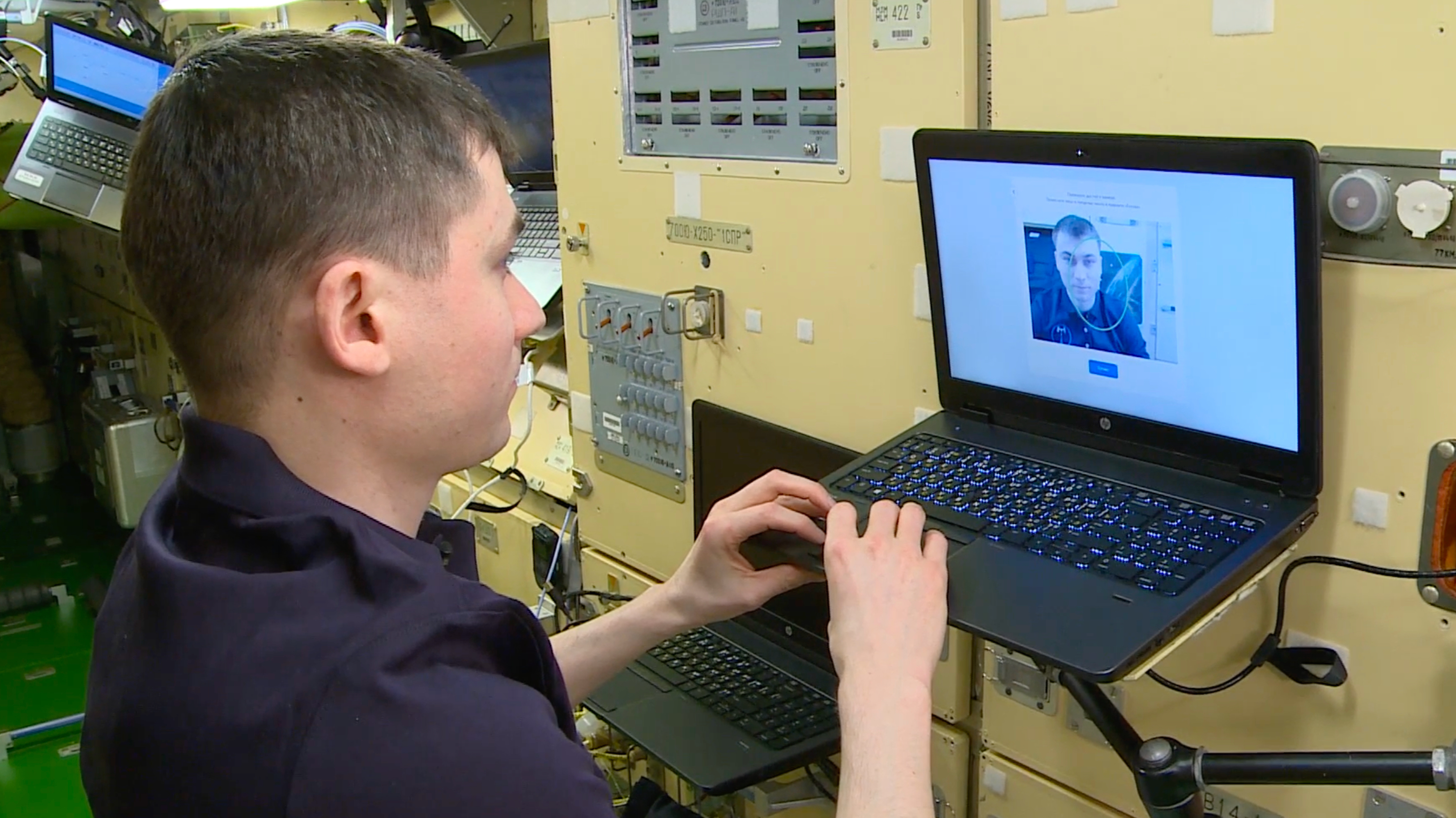 Российский космонавт благодаря биометрии воспользовался госуслугами на МКС