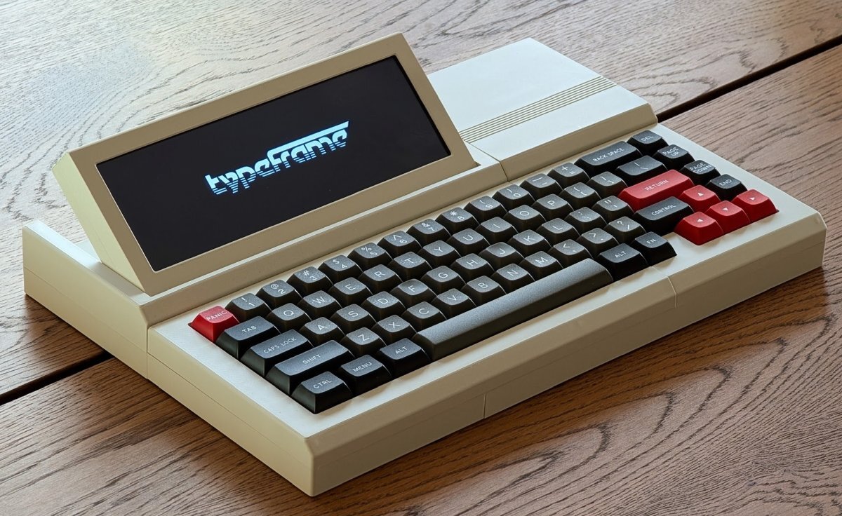 Энтузиаст создал ретро-ноутбук в стиле 80-х Typeframe PX-88 на базе Raspberry Pi 4