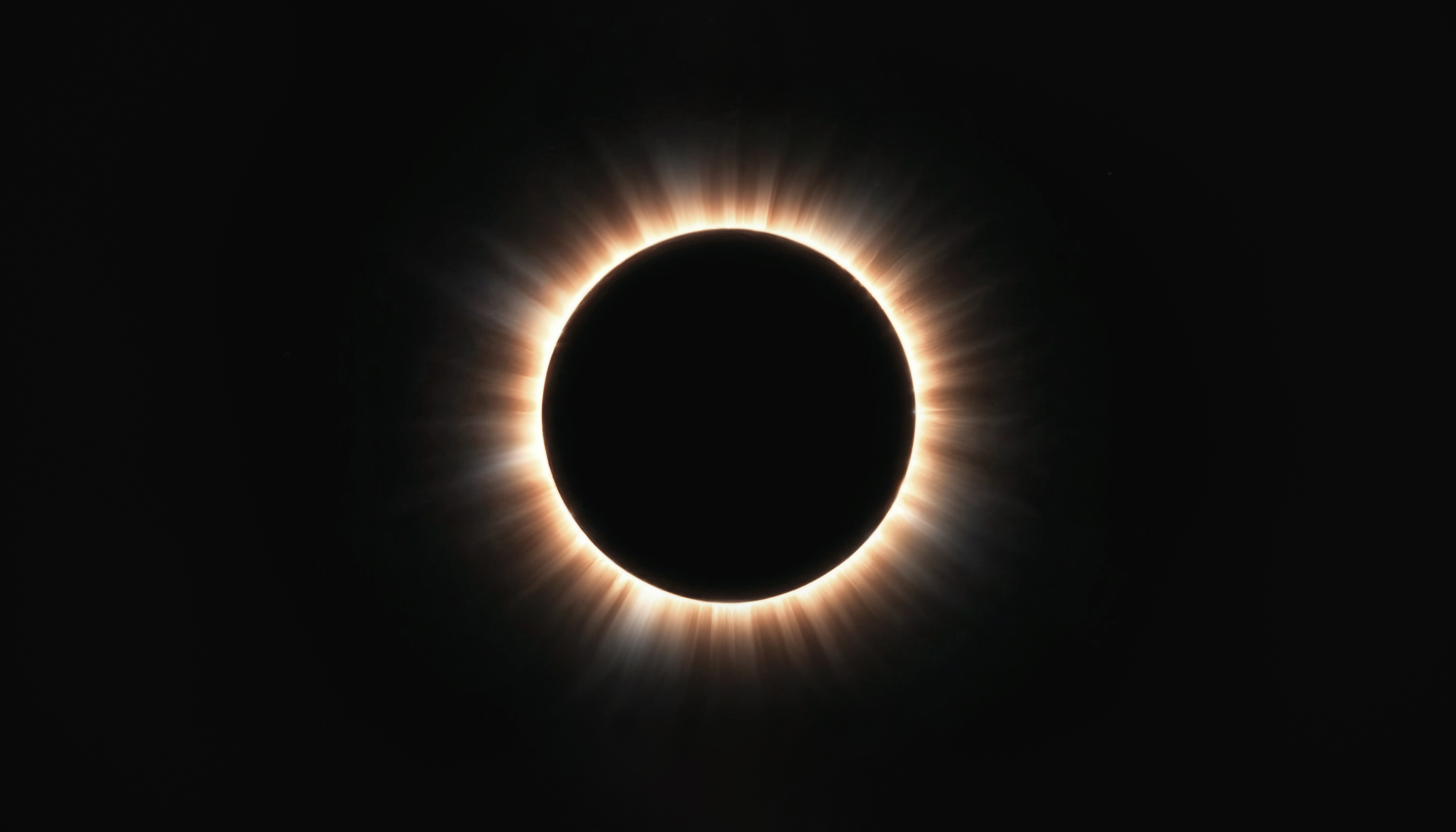 Ученый РАН развенчал миф, что солнечные затмения влияют на жизнь людей