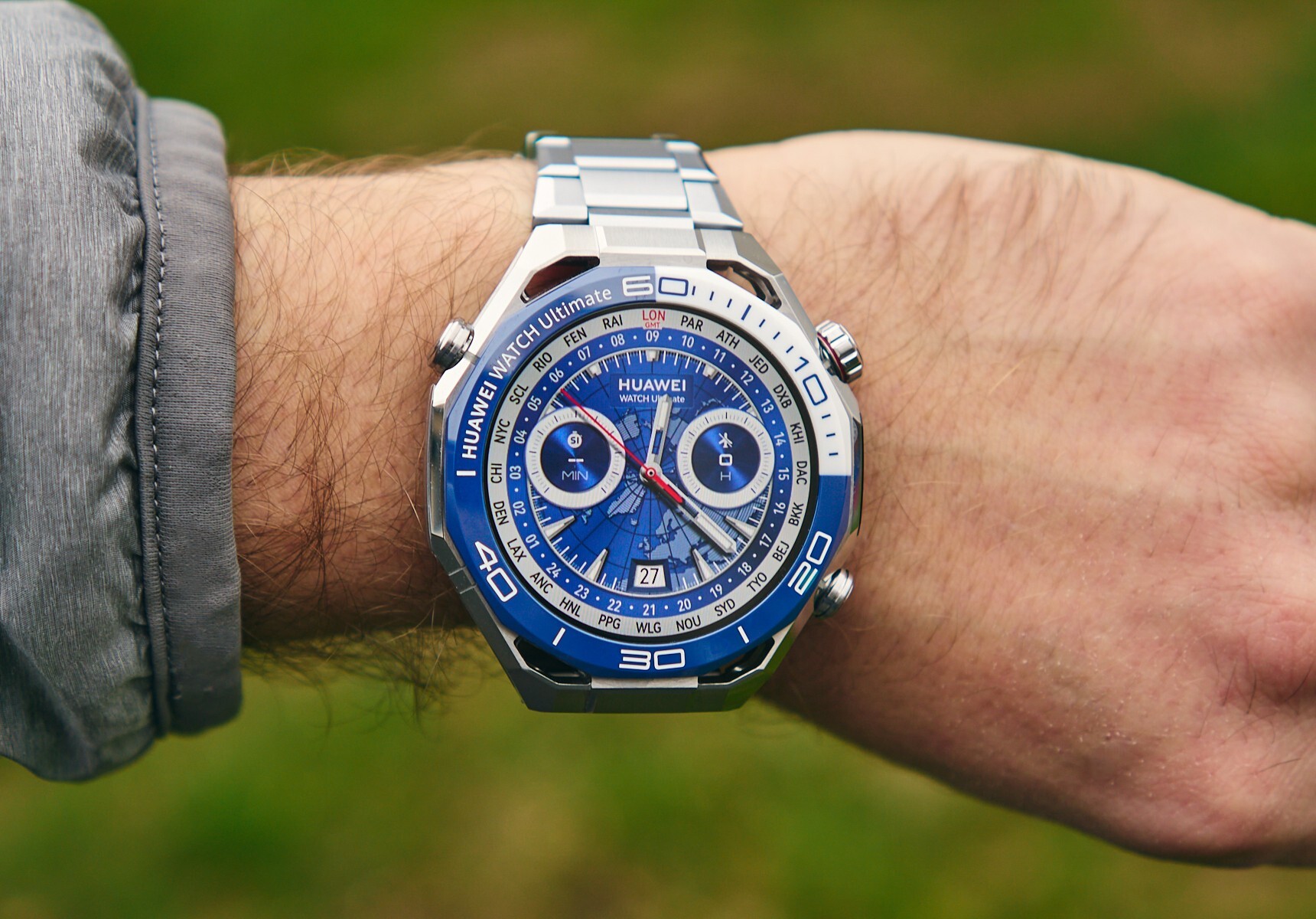 Часы HUAWEI WATCH Ultimate 2 для экстремалов: дорогие, но стоят того даже в сравнении с Apple и Samsung