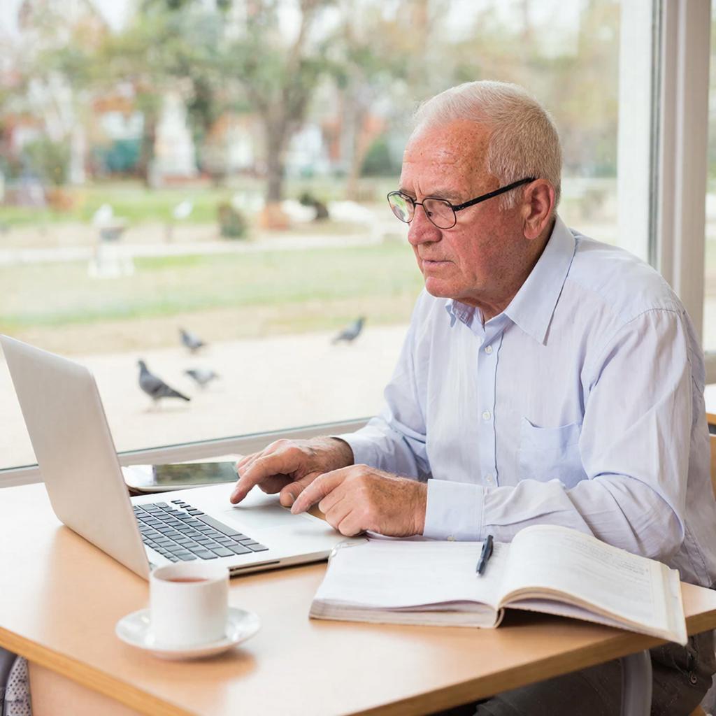 Учёные выяснили, что лекционные курсы не подходят для пожилых людей