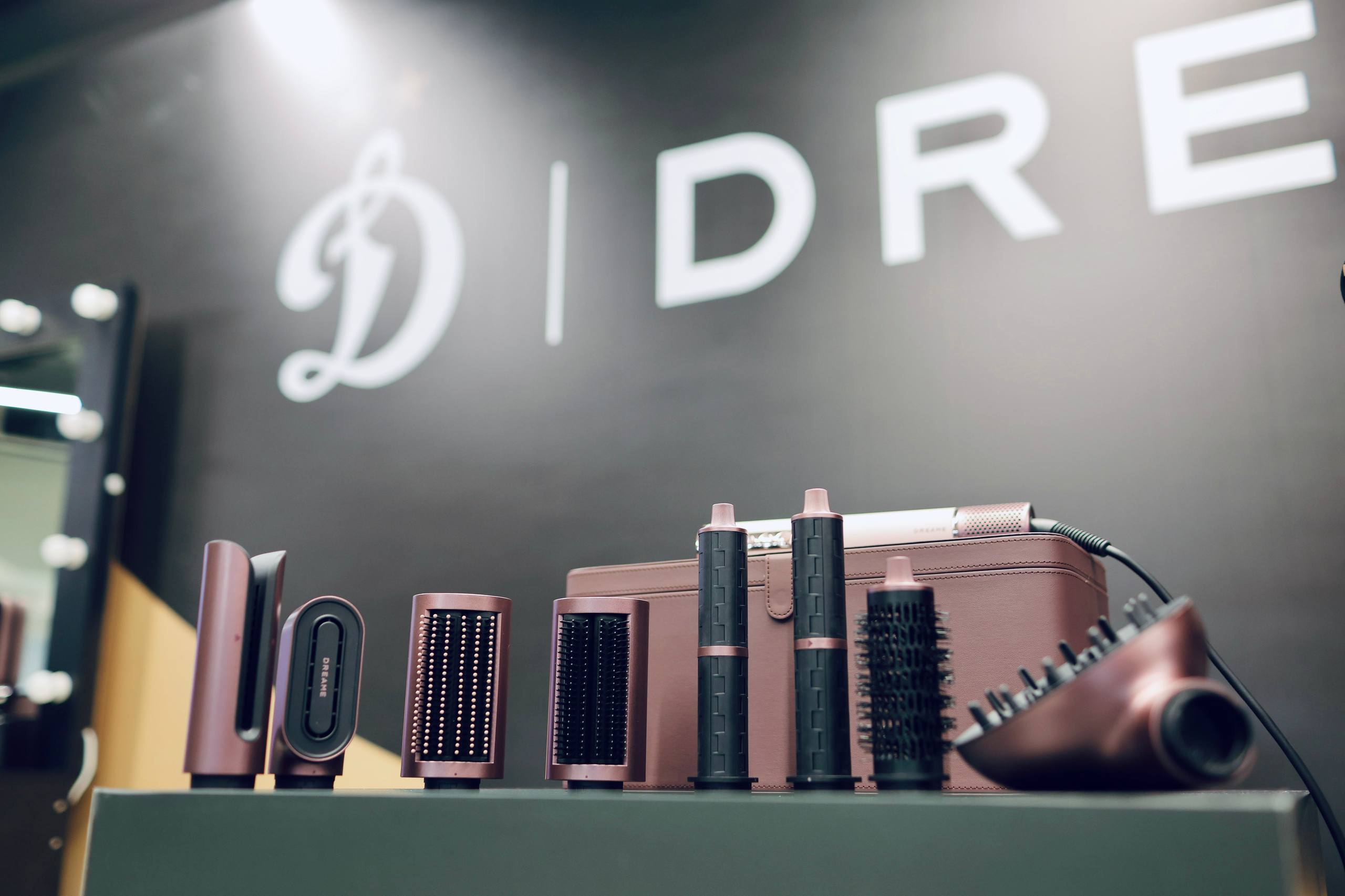 Dreame продлила партнёрство с Динамо и показала новый стайлер на ВТБ Арене