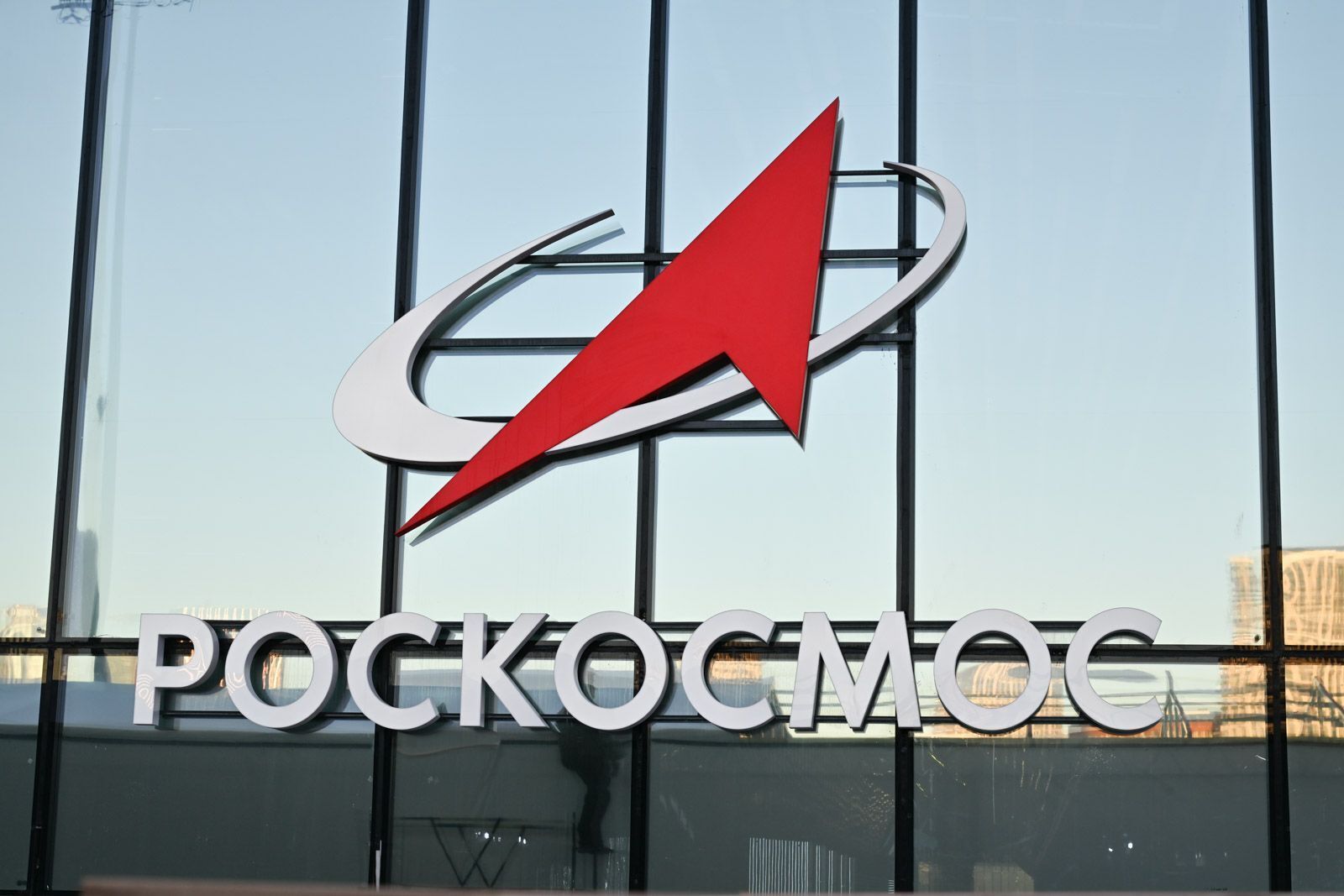 Архив Роскосмоса поможет ИИ лучше рисовать по запросам на русском языке