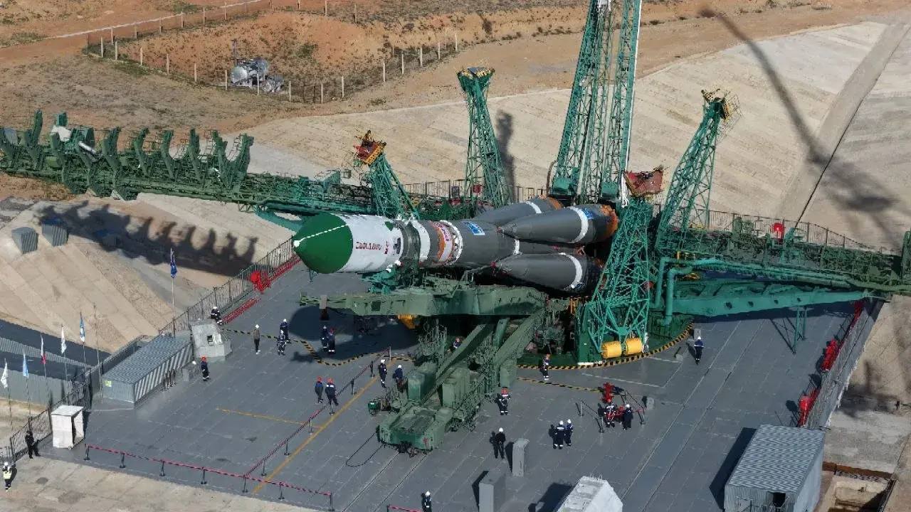 Ракету с кораблём «Прогрессом МС-34» собрали на Байконуре для запуска 26 апреля