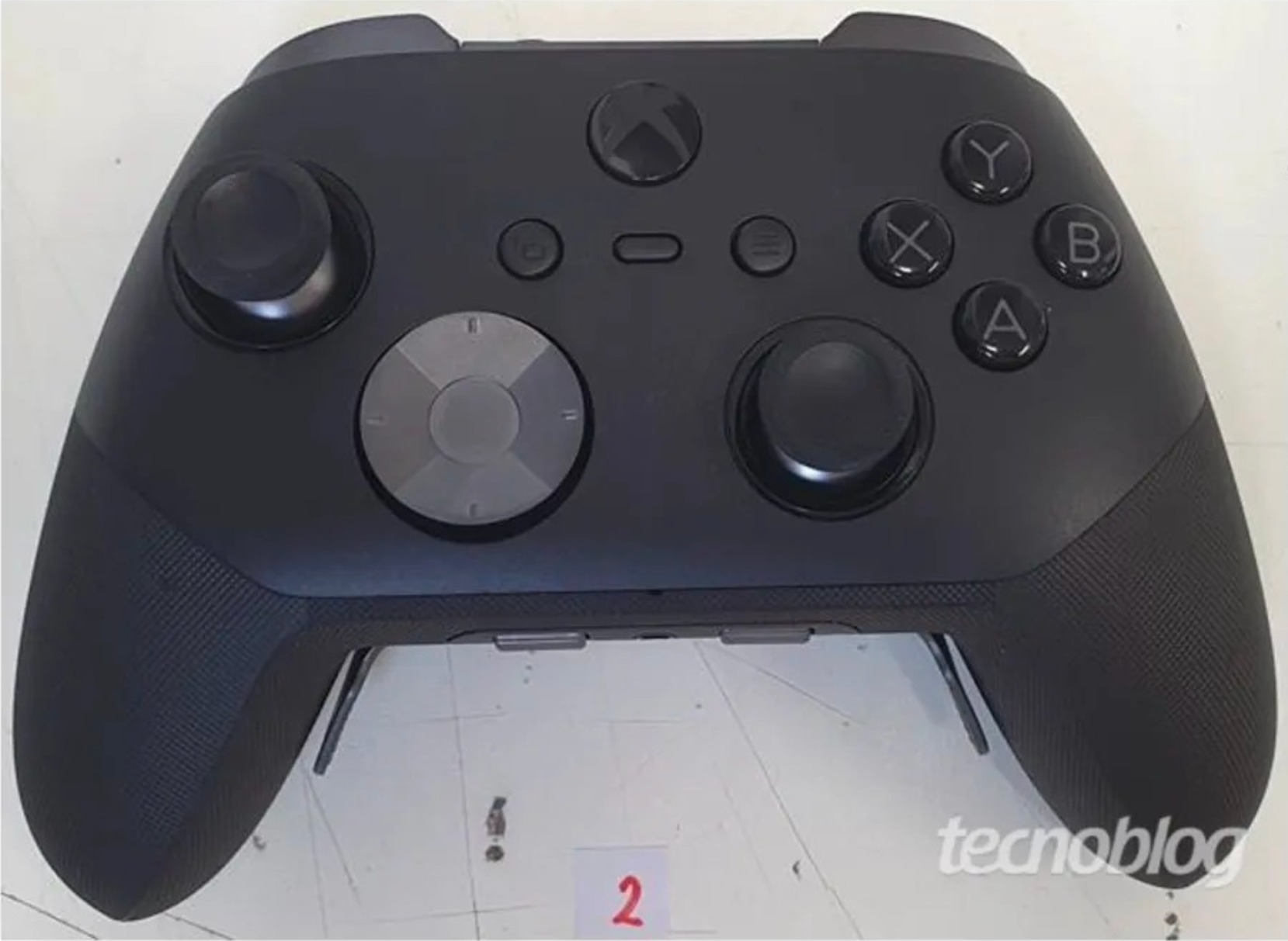 В Бразилии случайно рассекретили новый дорогой геймпад Xbox