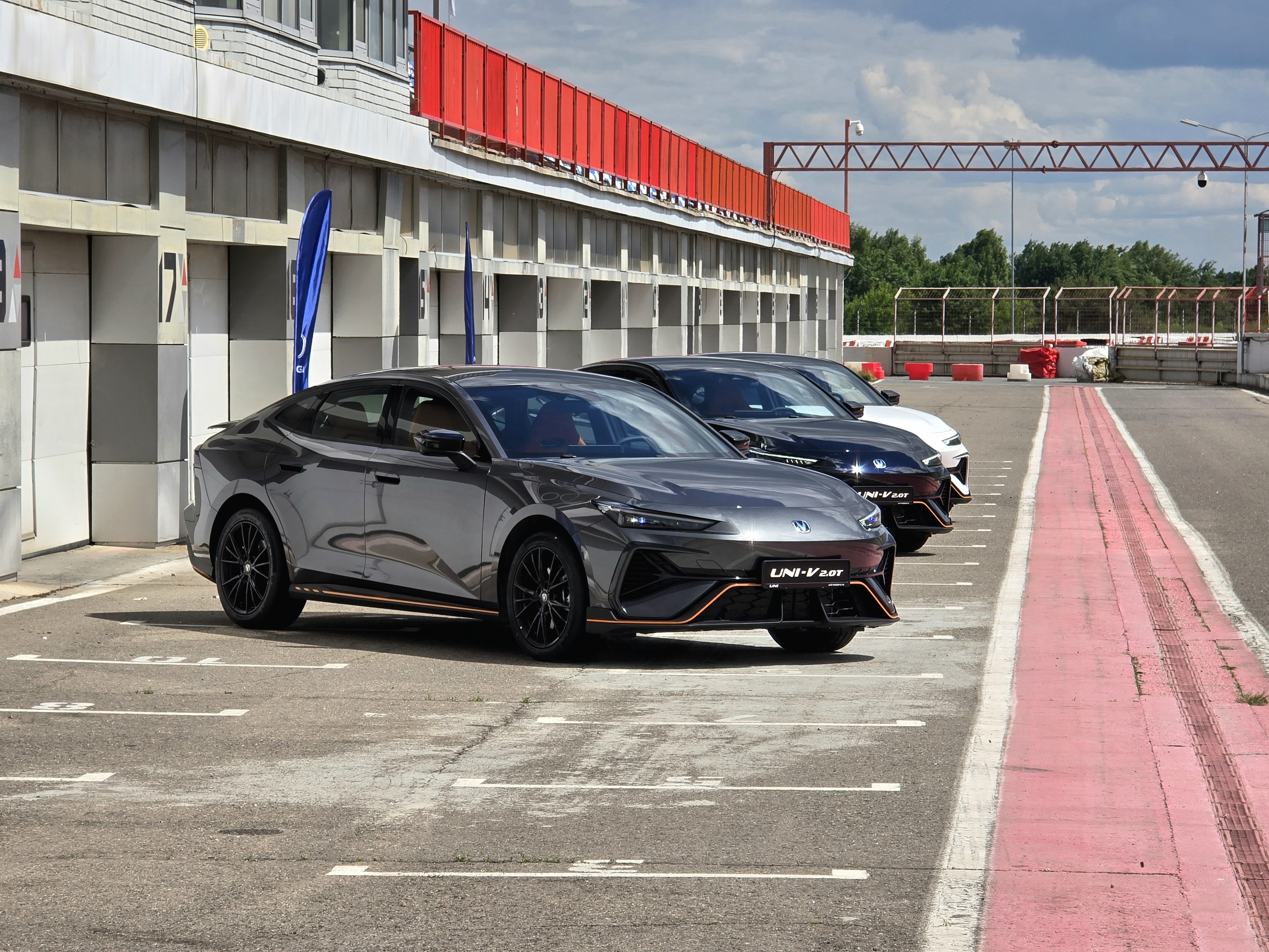 Changan испытали новый автомобиль на самой старой гоночной трассе России