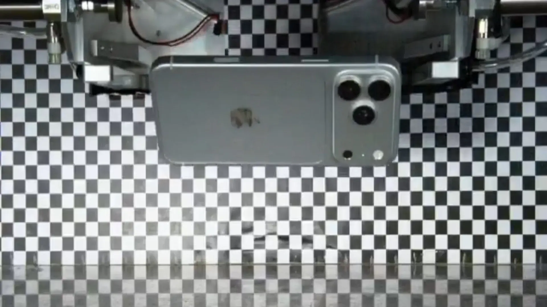 Одна из крупнейших утечек Apple: iPhone 18 Pro показали во всей красе