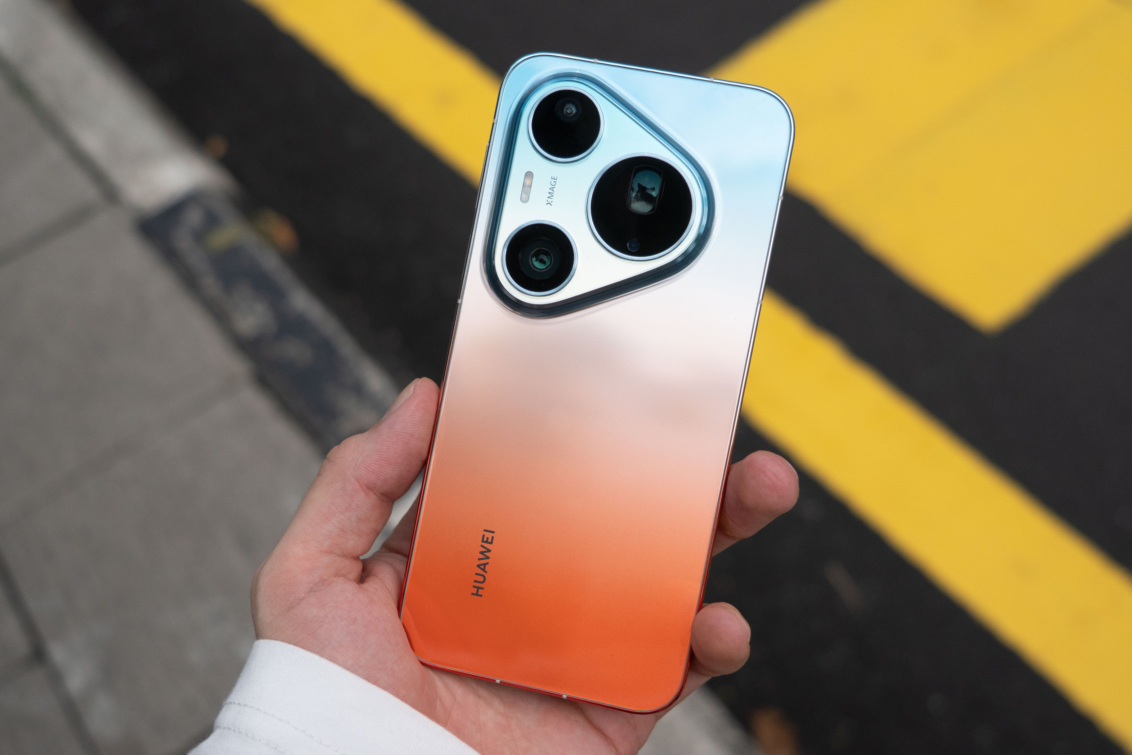 Обзор HUAWEI Pura 90s Pro Max: флагман для тех, кто много снимает