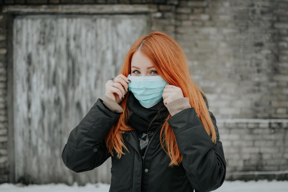 Учёные: маски для лица делают людей привлекательнее — Ferra.ru