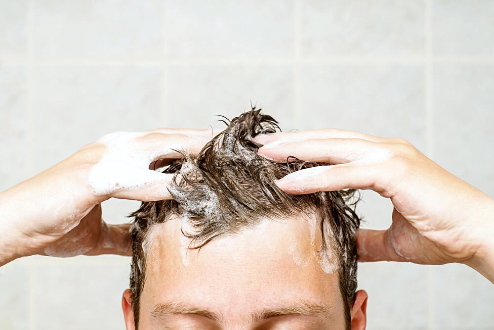 Как часто на самом деле нужно мыть голову: рассказывает эксперт — Ferra.ru