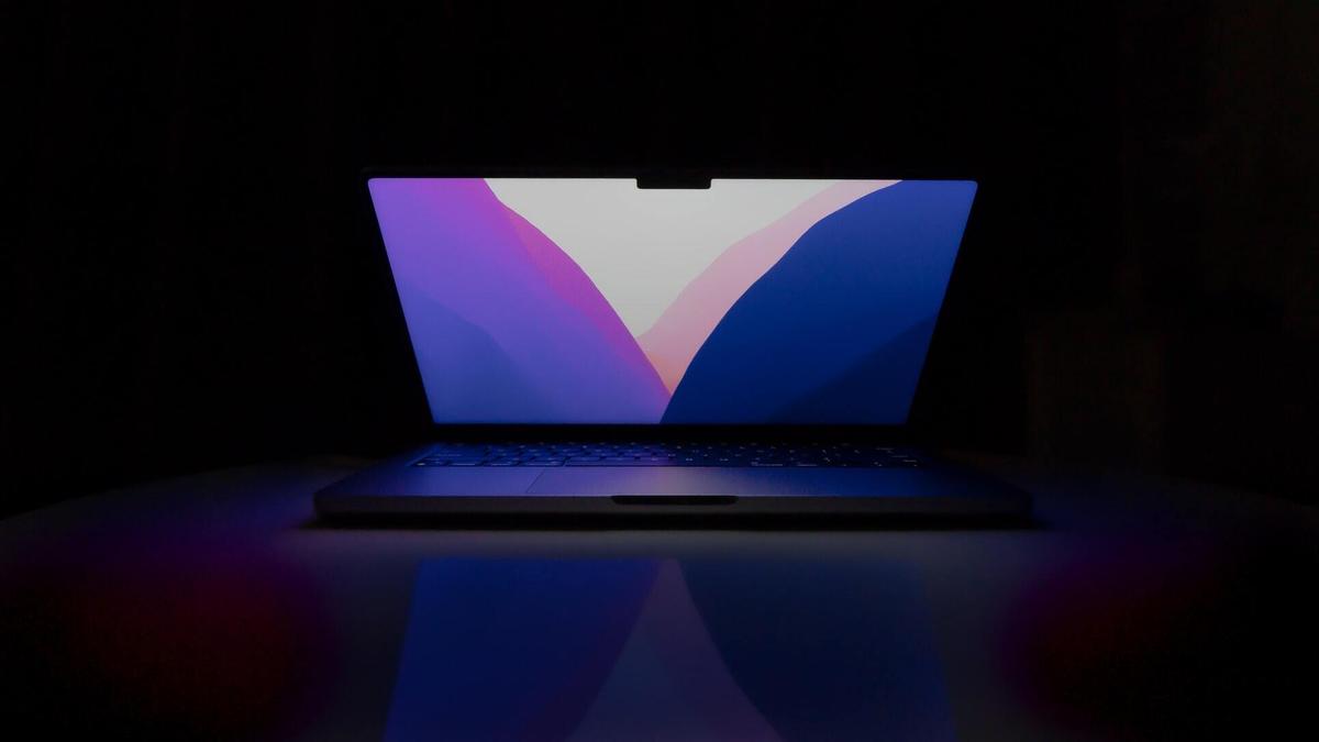 macbook pro 2022 shell