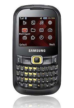 Samsung B3210 CorbyTXT
Samsung CorbyTXT В3210 - интересный клавиатурный вариант для молодежи. Физическая QWERTY-клавиатура в данном случае становится ключевой особенностью. Кроме того, это один из самых доступных QWERTY-телефонов на рынке. Клавиши у CorbyTXT глянцевые, для быстрого набора потребуется привыкание - сначала пальцы могут проскальзывать. Дисплей очень скромный, его разрешение даже меньше QVGA и составляет всего 176х144 пикселей.
Samsung В3210 обладает базовым набором функциональности. Кроме контактов, календаря, журнала вызовов, калькулятора, телефон может похвастаться качественным плеером и наличием 3.5-миллиметрового аудиовыхода. О доступной памяти можно не беспокоиться, в телефоне есть слот microSD.
Браузер позволяет смотреть лишь мобильные версии веб-страниц, полноценные сайты при таком маленьком разрешении экрана выглядят непривлекательно. Для соединения с интернетом может использоваться лишь GPRS/EDGE-соединение, более скоростных вариантов не предусмотрено.

Samsung B3210 CorbyTXT
Samsung CorbyTXT В3210 - интересный клавиатурный вариант для молодежи. Физическая QWERTY-клавиатура в данном случае становится ключевой особенностью. Кроме того, это один из самых доступных QWERTY-телефонов на рынке. Клавиши у CorbyTXT глянцевые, для быстрого набора потребуется привыкание - сначала пальцы могут проскальзывать. Дисплей очень скромный, его разрешение даже меньше QVGA и составляет всего 176х144 пикселей.
Samsung В3210 обладает базовым набором функциональности. Кроме контактов, календаря, журнала вызовов, калькулятора, телефон может похвастаться качественным плеером и наличием 3.5-миллиметрового аудиовыхода. О доступной памяти можно не беспокоиться, в телефоне есть слот microSD.
Браузер позволяет смотреть лишь мобильные версии веб-страниц, полноценные сайты при таком маленьком разрешении экрана выглядят непривлекательно. Для соединения с интернетом может использоваться лишь GPRS/EDGE-соединение, более скоростных вариантов не предусмотрено.