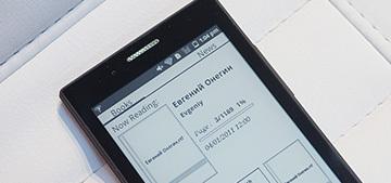 CeBIT 2014. Первый взгляд на Onyx InkPhone – телефоны с черно-белыми дисплеями снова в моде