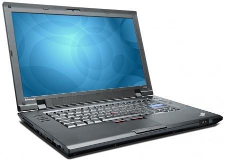 Lenovo ThinkPad SL510
Про Lenovo ThinkPad SL510 мы уже рассказывали в отдельном материале. Ноутбук весьма интересен тем, что предлагает качество и надежность дорогих «синкпадов», но из-за отсутствия кое-каких интерфейсов и более слабых компонентов стоит существенно дешевле «оригинальных» моделей.
Серия SL существует около года и за это время самые недорогие ее представители упали в цене еще больше. К сожалению, пока что не доступны модификации этих компьютеров на базе новой мобильной платформе, но и старые не так уж плохи. Всего за 15-16 (!) тысяч можно получить именитый ThinkPad с процессором Pentium Dual-Core, двумя гигабайтами ОЗУ, жестким диском на 250 Гбайт и без операционной системы. На наш взгляд, это весьма достойное предложение.
Самое любопытное, что другие варианты этих компьютеров стоят ощутимо дороже — на 3-5 тысячи. Но за эти деньги можно получить систему с Core 2 Duo inside, более емким винчестером, дискретной видеокартой и лицензионной Windows 7 Home Premium.
Lenovo все так же сохраняет классический стиль ThinkPad, в том числе и в серии SL. Для многих он стал гарантом качества сам по себе. Однако Lenovo так и не стала оснащать эти компьютеры клавиатурой с цифровым блоком, хотя размеры 15,6-дюймовых моделей позволяют это сделать без особого труда. Пожалуй, это единственный существенный недостаток модели SL510. В остальном это качественный лэптоп за приемлемые деньги.

Lenovo ThinkPad SL510
Про Lenovo ThinkPad SL510 мы уже рассказывали в отдельном материале. Ноутбук весьма интересен тем, что предлагает качество и надежность дорогих «синкпадов», но из-за отсутствия кое-каких интерфейсов и более слабых компонентов стоит существенно дешевле «оригинальных» моделей.
Серия SL существует около года и за это время самые недорогие ее представители упали в цене еще больше. К сожалению, пока что не доступны модификации этих компьютеров на базе новой мобильной платформе, но и старые не так уж плохи. Всего за 15-16 (!) тысяч можно получить именитый ThinkPad с процессором Pentium Dual-Core, двумя гигабайтами ОЗУ, жестким диском на 250 Гбайт и без операционной системы. На наш взгляд, это весьма достойное предложение.
Самое любопытное, что другие варианты этих компьютеров стоят ощутимо дороже — на 3-5 тысячи. Но за эти деньги можно получить систему с Core 2 Duo inside, более емким винчестером, дискретной видеокартой и лицензионной Windows 7 Home Premium.
Lenovo все так же сохраняет классический стиль ThinkPad, в том числе и в серии SL. Для многих он стал гарантом качества сам по себе. Однако Lenovo так и не стала оснащать эти компьютеры клавиатурой с цифровым блоком, хотя размеры 15,6-дюймовых моделей позволяют это сделать без особого труда. Пожалуй, это единственный существенный недостаток модели SL510. В остальном это качественный лэптоп за приемлемые деньги.