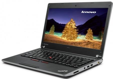 Lenovo ThinkPad Edge 13
Lenovo ThinkPad Edge – это обновление классической линейки ThinkPad, которая досталась Lenovo еще от IBM. В ThinkPad Edge «удар» нанесли по дизайну. За основу был взят классический внешний вид ThinkPad, но потом его очень удачно осовременили. Получилось одновременно и стильно, и с соблюдением славной традиции, перенятой от IBM.
ThinkPad Edge 13 – это ноутбуки с 13,3-дюймовым экраном, причем доступны варианты как на основе платформы AMD, так и Intel. Что примечательно, Lenovo как-то больше выделяет именно первые. Для ThinkPad Edge она выбрала прошлогоднюю платформу Congo, в рамках которой доступны энергоэффективные двухъядерные процессоры Athlon X2 L325 (1,5 ГГц) и Turion X2 L625 (1,6 ГГц). Они дополнены встроенной графикой ATI Radeon HD 3200, которая быстрее установленной в Intel-вариантах ThinkPad Edge 13.
Что касается «интеловских синкпадов», то их конфигурация отличается только двухъядерным процессором Pentium SU4100 (1,3 ГГц) и видеокартой класса Intel X4500HD. В остальном различий нет: жесткий диск на 250 или 320 Гбайт, 2 Гбайта ОЗУ, Windows 7 Home Basic или Premium в комплекте.
Что до цены, то она опять же зависит от платформы и конфигурации. Решения на базе AMD стоят 17-19 тысяч, на базе Intel – 23-25 тысяч. При этом последние вроде как должны дольше работать от аккумулятора. Мы сами не проверяли — через нашу лабораторию прошел только ThinkPad Edge 13 с чипом AMD.
В целом, на наш взгляд, новые ThinkPad Edge 13 получили очень удачный дизайн, имеют небольшой вес порядка 1,6 кг, а заодно удобную для 13,3-дюймового ноутбука клавиатуру и большую сенсорную панель. Кроме того, даже остался TrackPoint. Так что это неплохой выбор за требуемую сумму денег.

Lenovo ThinkPad Edge 13
Lenovo ThinkPad Edge – это обновление классической линейки ThinkPad, которая досталась Lenovo еще от IBM. В ThinkPad Edge «удар» нанесли по дизайну. За основу был взят классический внешний вид ThinkPad, но потом его очень удачно осовременили. Получилось одновременно и стильно, и с соблюдением славной традиции, перенятой от IBM.
ThinkPad Edge 13 – это ноутбуки с 13,3-дюймовым экраном, причем доступны варианты как на основе платформы AMD, так и Intel. Что примечательно, Lenovo как-то больше выделяет именно первые. Для ThinkPad Edge она выбрала прошлогоднюю платформу Congo, в рамках которой доступны энергоэффективные двухъядерные процессоры Athlon X2 L325 (1,5 ГГц) и Turion X2 L625 (1,6 ГГц). Они дополнены встроенной графикой ATI Radeon HD 3200, которая быстрее установленной в Intel-вариантах ThinkPad Edge 13.
Что касается «интеловских синкпадов», то их конфигурация отличается только двухъядерным процессором Pentium SU4100 (1,3 ГГц) и видеокартой класса Intel X4500HD. В остальном различий нет: жесткий диск на 250 или 320 Гбайт, 2 Гбайта ОЗУ, Windows 7 Home Basic или Premium в комплекте.
Что до цены, то она опять же зависит от платформы и конфигурации. Решения на базе AMD стоят 17-19 тысяч, на базе Intel – 23-25 тысяч. При этом последние вроде как должны дольше работать от аккумулятора. Мы сами не проверяли — через нашу лабораторию прошел только ThinkPad Edge 13 с чипом AMD.
В целом, на наш взгляд, новые ThinkPad Edge 13 получили очень удачный дизайн, имеют небольшой вес порядка 1,6 кг, а заодно удобную для 13,3-дюймового ноутбука клавиатуру и большую сенсорную панель. Кроме того, даже остался TrackPoint. Так что это неплохой выбор за требуемую сумму денег.