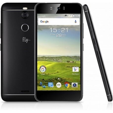 Fly. Ещё один "просто смартфон", хотя дизайн напоминает сразу много кого.