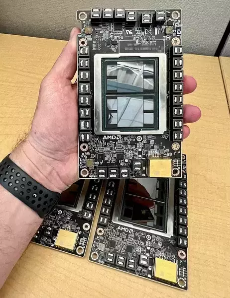 Так выглядит самая большая видеокарта от AMD. У неё 128 ГБ видеопамяти