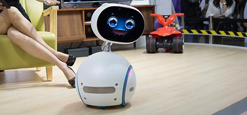 ASUS Zenbo — умный робот-сказочник: первый взгляд с Computex 2016 (видео)