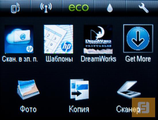 Интуитивный интерфейс с распознаванием жестов значительно упрощает навигацию по весьма богатому меню