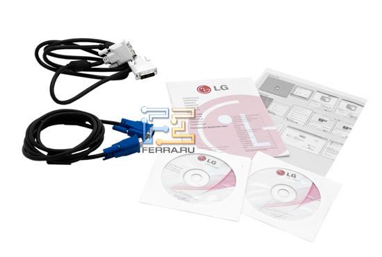 Комплект поставки абсолютно стандартен, помимо представленных здесь предметов его дополняет лишь блок питания