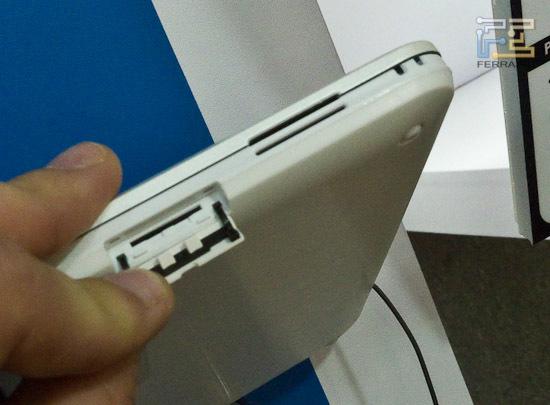 Разъем для SIM карты. MSI WindPad W120