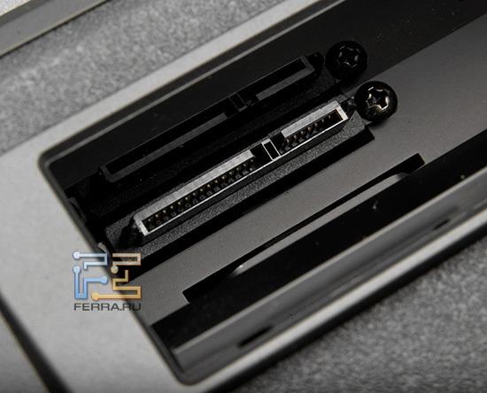 Док-станция одна и предназначена для накопителей 2.5 или 3.5 дюйма