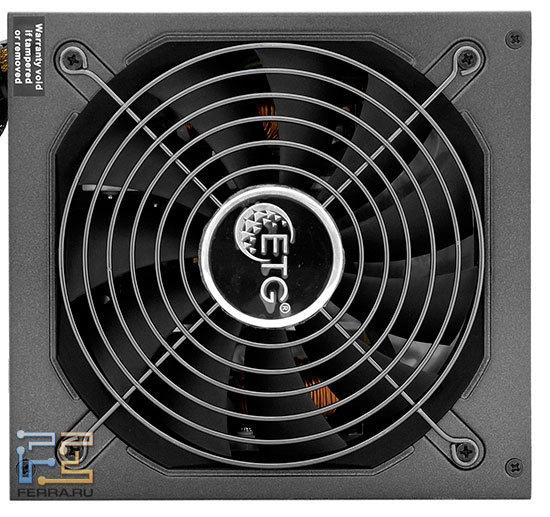 Именно такая конструкция крышки уменьшает шум вентилятора