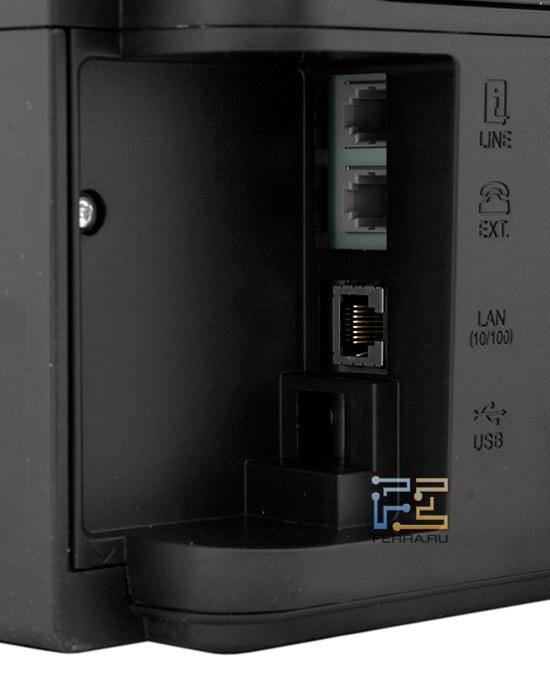 Все разъемы у Epson Stylus Office BX320FW ориентированы на офисное, а не на домашнее использование