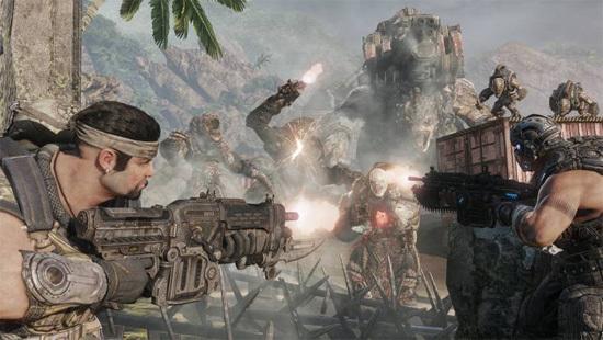 В некоторых местах Gears of War 3 напоминает фильм «Звездный десант»