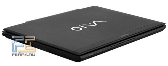 Sony VAIO S в закрытом состоянии