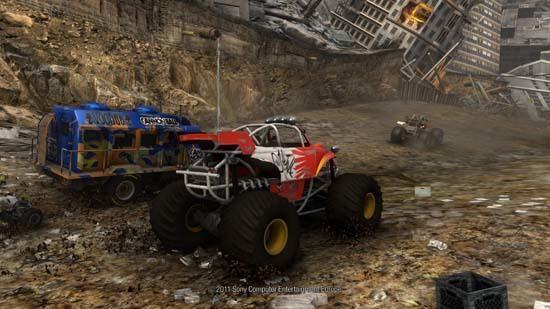 Как видите, дома в MotorStorm: Apocalypse складываются, как карточные домики