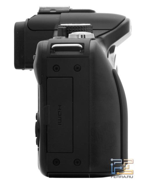 Разъемы расширения Lumix G3 спрятаны под одной пластиковой шторкой