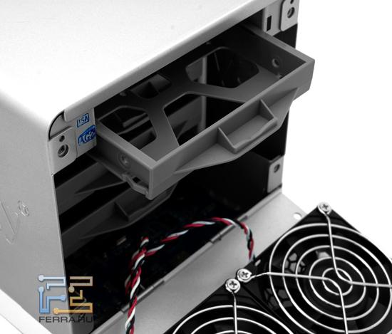 Жесткий диск готов к установке в Synology DS410j