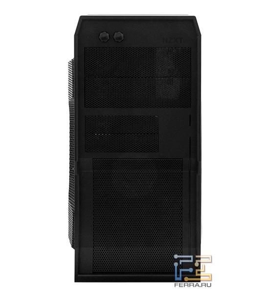 Передняя панель позволяет установить не так много устройств, но оно и не требуется