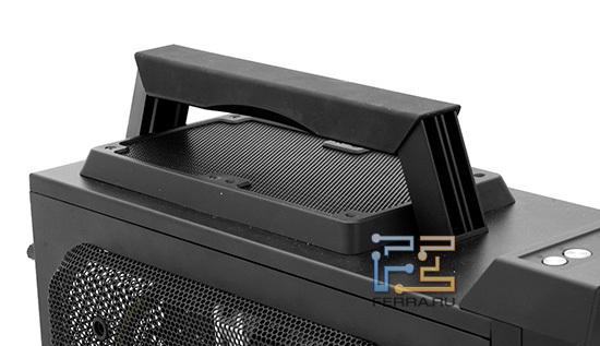 Та самая ручка, которая крепится маленькими винтиками