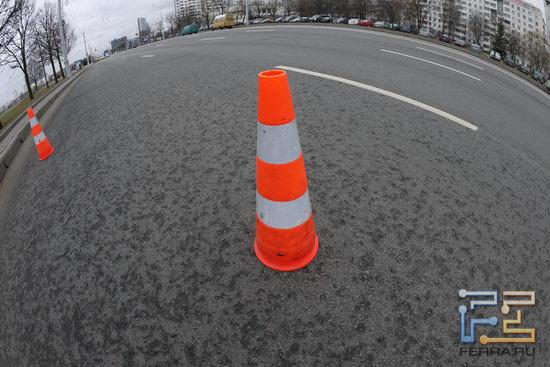 F/5.6, 1/200 c, ISO 100, 16 мм