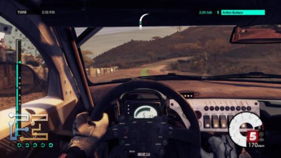 Отдельной кнопки, отвечающей за работу дворников в DiRT 3 нет – они приводятся в действие сами, случайным образом