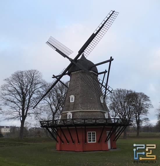 F/2.2, 1/950 c, ISO 400, 28 мм