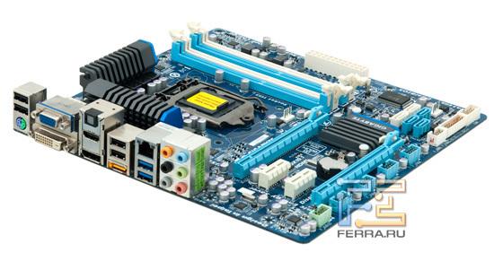 Внешний вид платы Gigabyte H67MA-UD2H