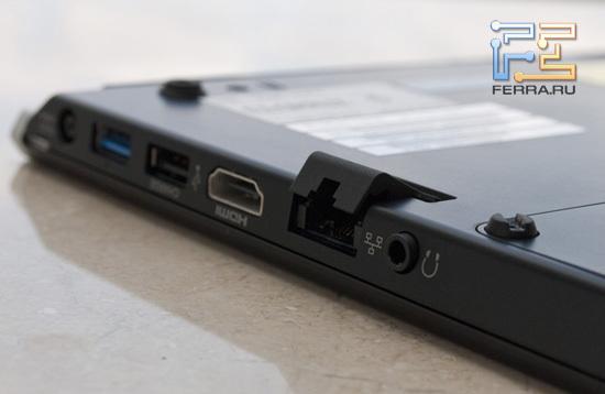 Крышка разъема RJ-45 на корпусе Sony VAIO Z