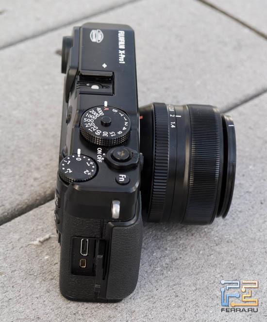 Правая сторона корпуса Fujifilm X-Pro 1