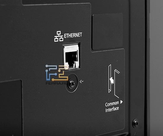 Нашлось место даже для Ethernet-разъема, чтобы подключать Panasonic VIERA TX-PR42GT20 к локальной сети