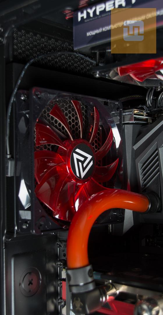 140-мм вентилятор на задней панели корпуса Hyper ASUS ROG Edition