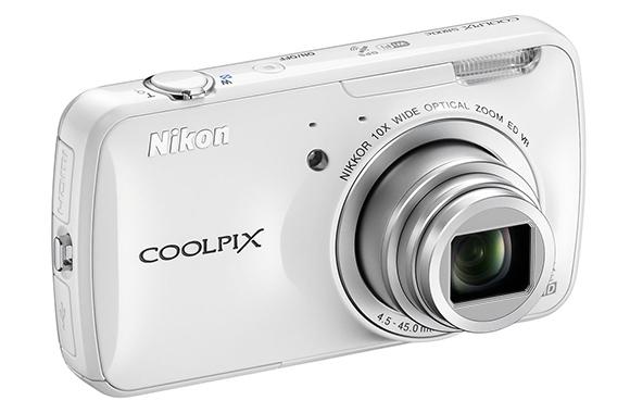 Nikon CoolPix S800c